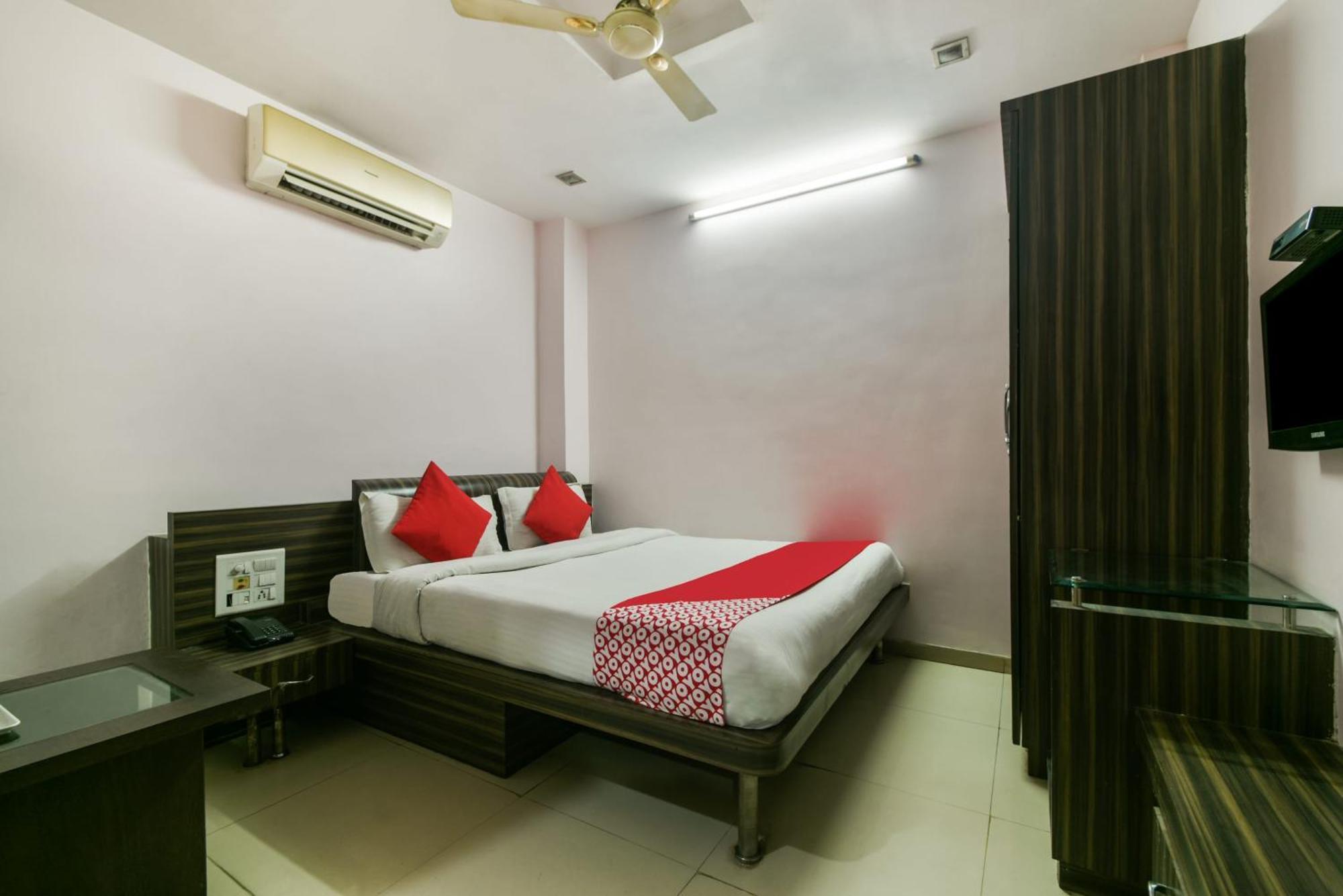Oyo Hotel Ajanta Hamirgarh 外观 照片
