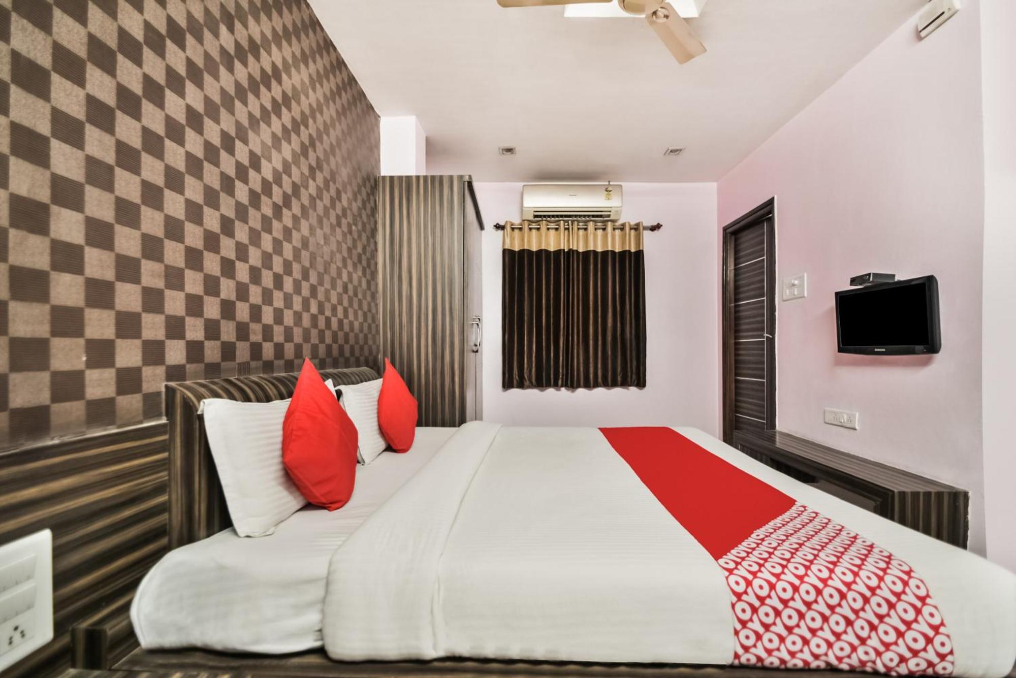 Oyo Hotel Ajanta Hamirgarh 外观 照片